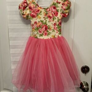 Girls dress